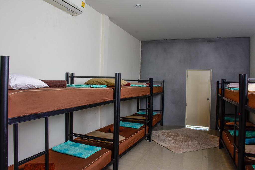 The Wanderlust Hostel Ko Pha Ngan Bagian luar foto