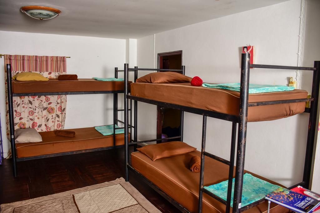 The Wanderlust Hostel Ko Pha Ngan Bagian luar foto