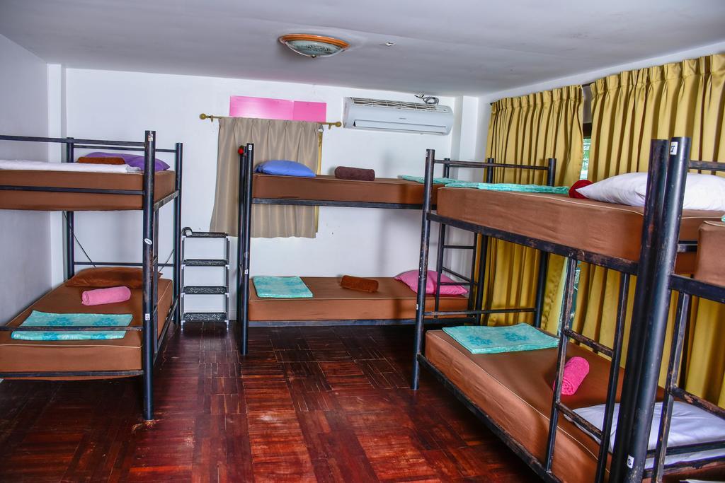 The Wanderlust Hostel Ko Pha Ngan Bagian luar foto