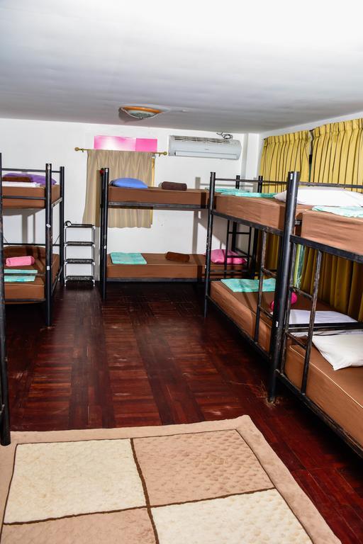 The Wanderlust Hostel Ko Pha Ngan Bagian luar foto
