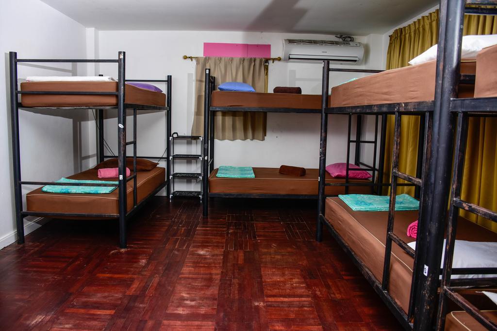 The Wanderlust Hostel Ko Pha Ngan Bagian luar foto
