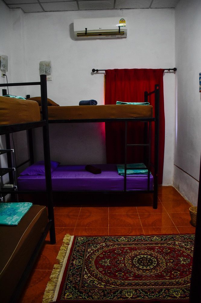 The Wanderlust Hostel Ko Pha Ngan Bagian luar foto