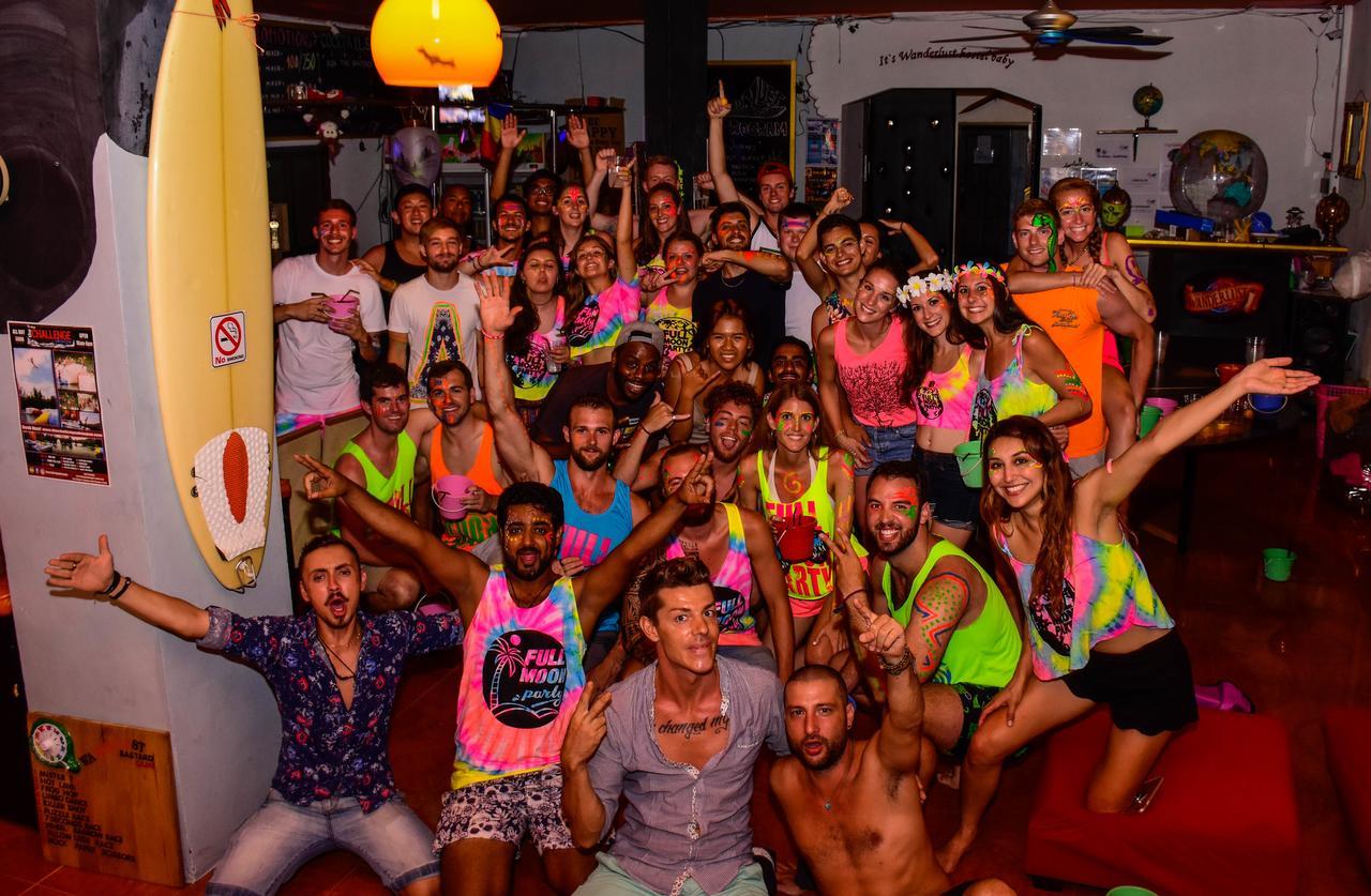 The Wanderlust Hostel Ko Pha Ngan Bagian luar foto